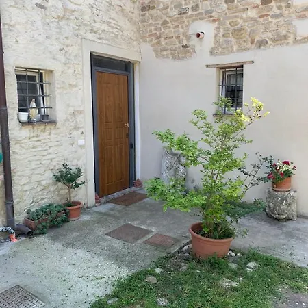 Bed & Breakfast Castella Monte Colombo