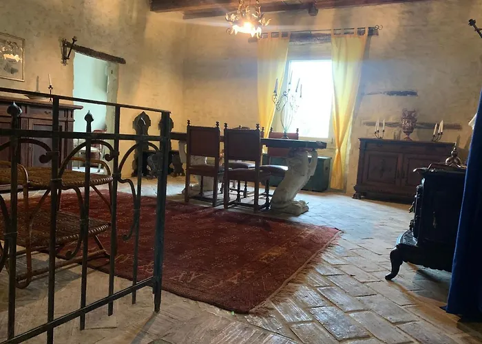 Castella 3* Monte Colombo