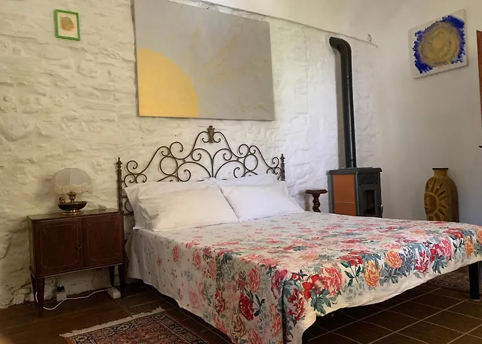 Oda ve Kahvaltı Castella 3*