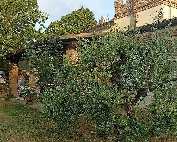 Castella فندق مبيت وإفطار